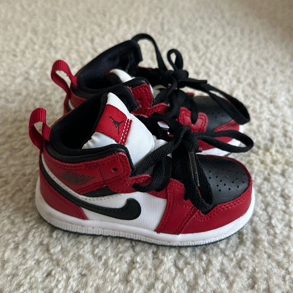 Jordan 1 - Picture 1 of 3